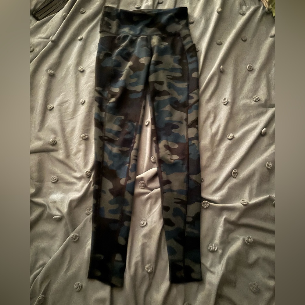New balance camo leggings